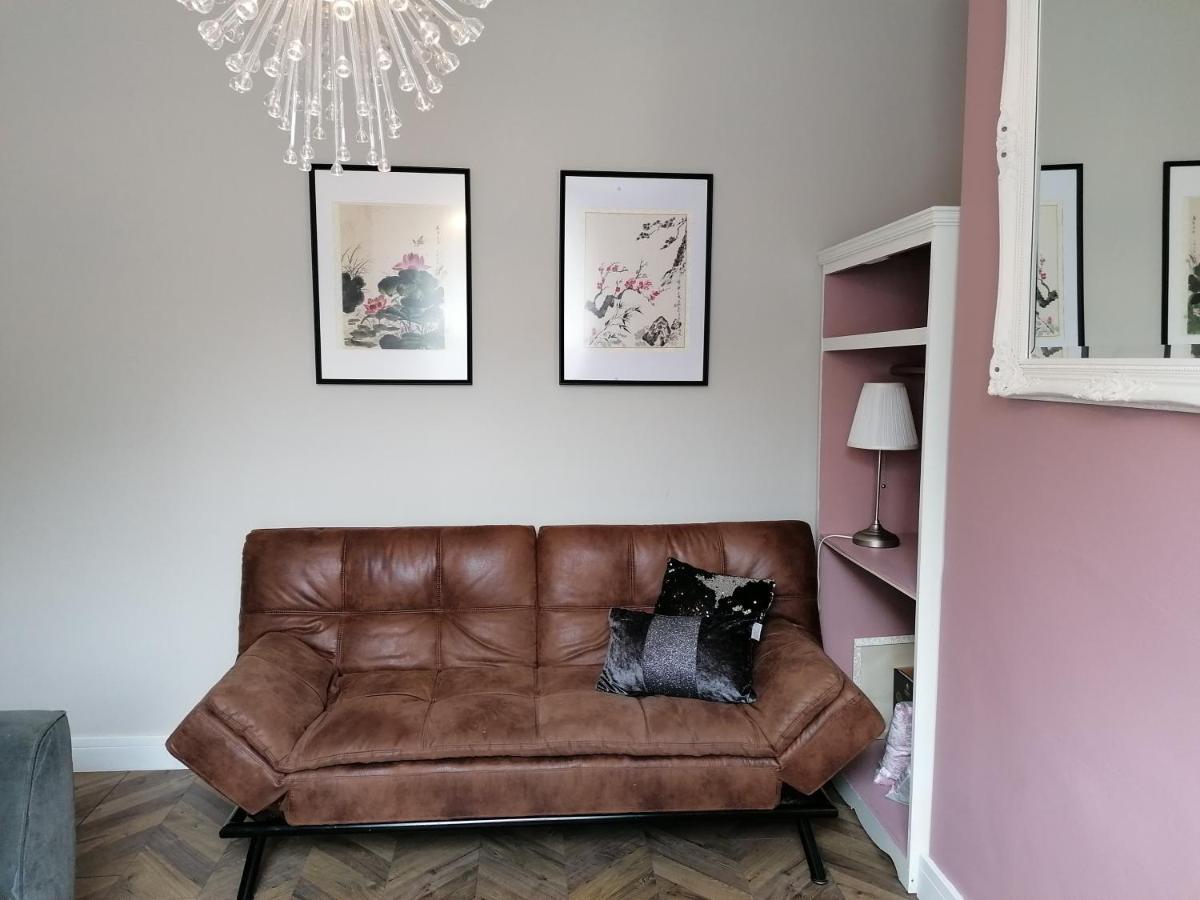 Queens Quarter Holiday Homes (Adults Only) Белфаст Экстерьер фото